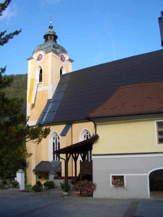 Pfarrkirche Landl nach der Kirchenrenovierung / Pfarre Landl